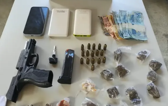 Ação da PM apreende pistola, drogas e prende dois suspeitos na BR-101 em Ibirapitanga