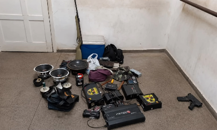 Polícia Militar desmanche de veículos e apreende drogas e armas em Itabuna