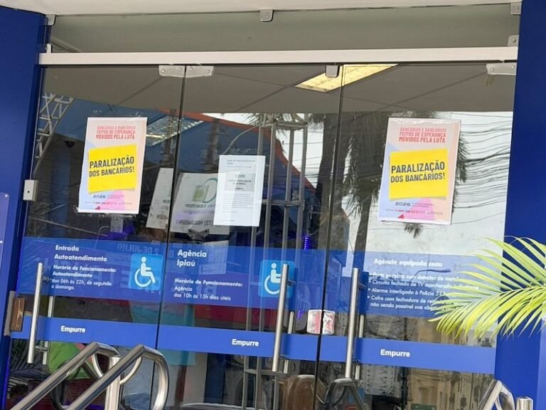 Bancários realizam paralisação nacional de 24 horas nesta quinta-feira