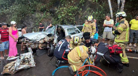 Colisão frontal entre Parati e Cobalt deixa feridos na BA-001 entre Itacaré e Serra Grande