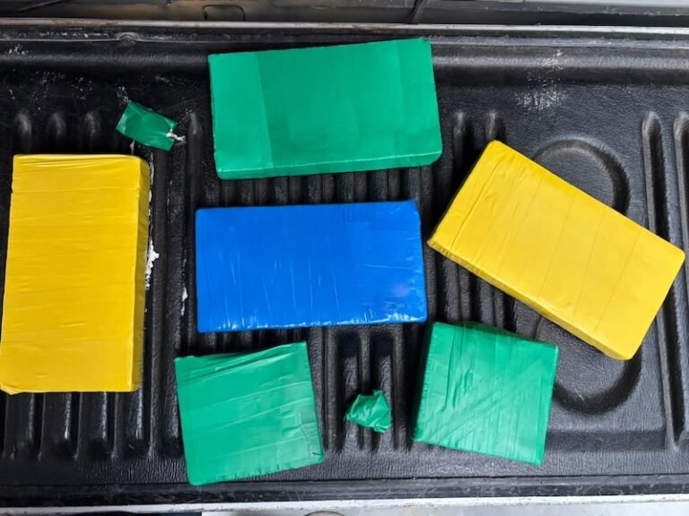 Homem é preso com quase 5 kg de cocaína dentro de mochila na Rodoviária de Vitória da Conquista