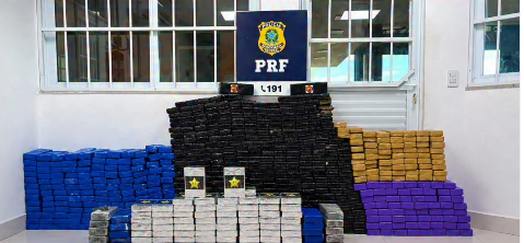 PRF apreende mais de 500 kg de drogas na BR-116 em Vitória da Conquista