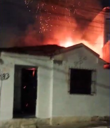 Casa de suspeito de sequestrar bebê é incendiada em Vitória da Conquista