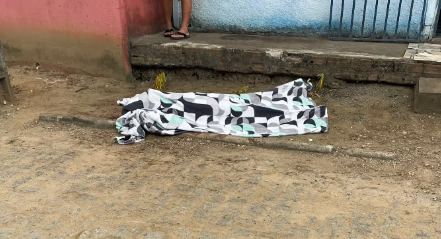Homem é preso após confessar ter morto o próprio irmão a facadas em Arataca