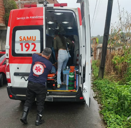 Filha fere a mãe gravemente com golpes de arma branca durante surto psicótico em Itabuna