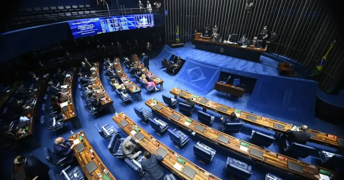 Fim da escala 6×1 volta ao Senado nesta terça, com disputa entre governo e oposição; veja o que pode mudar